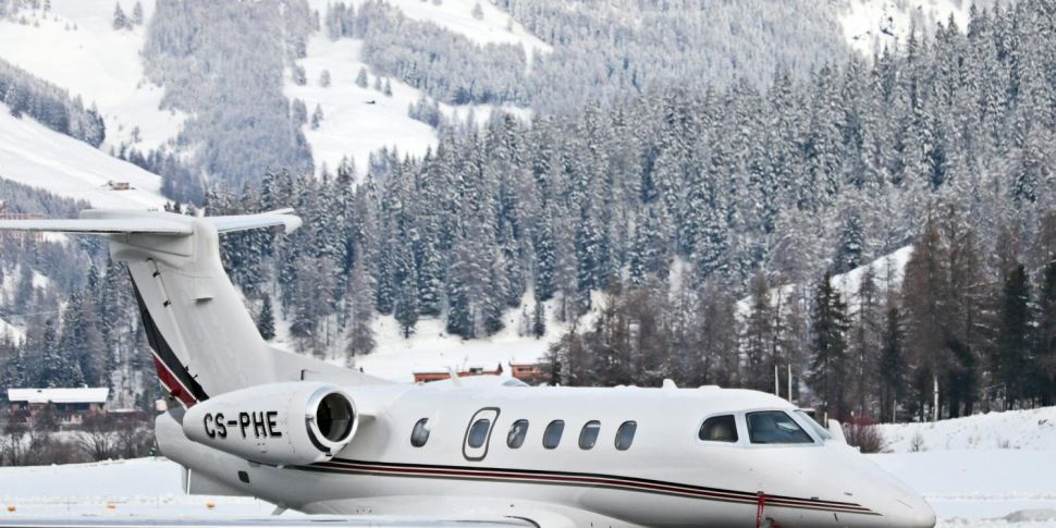 Should private jets be banned?