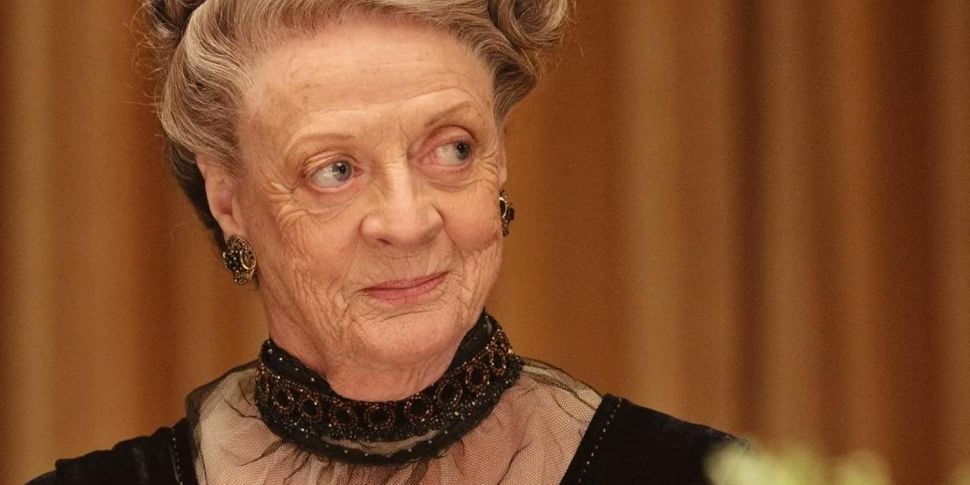 Maggie Smith passes away at ag...