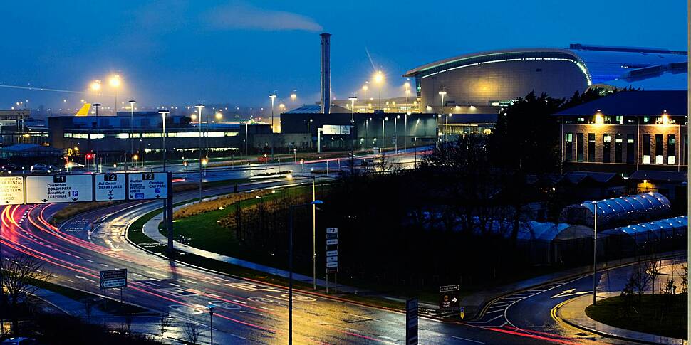 Dublin Airport passenger cap p...