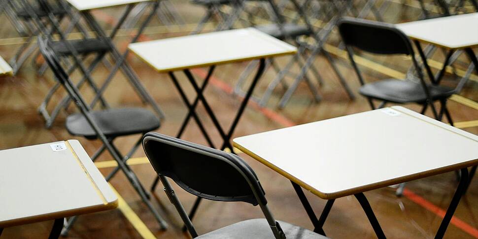 Fewer students awarded first-c...