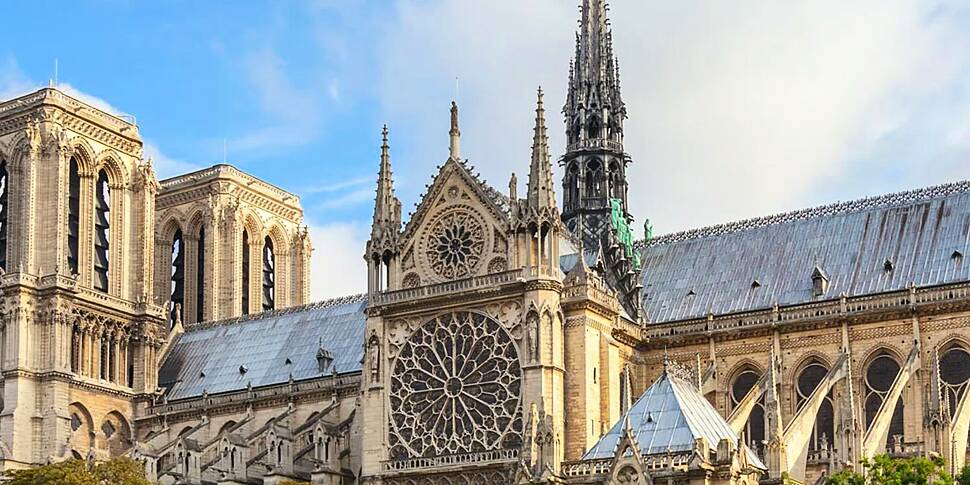 Notre Dame Cathedral completel...