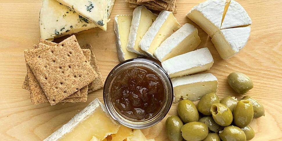 Making the perfect cheeseboard