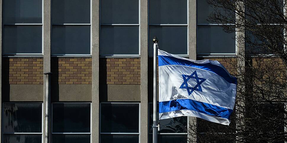 Israel to close embassy in Ire...