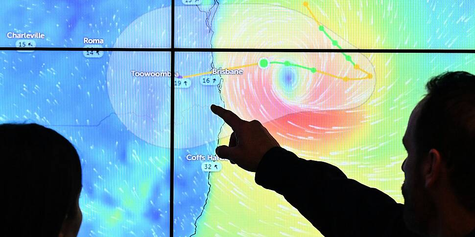 Cyclone Alfred barrelling towa...