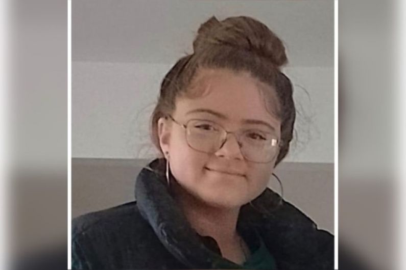 Missing Cavan teen makes contact with her family