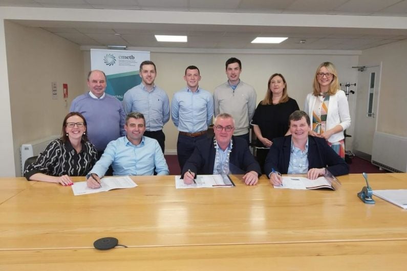 Contracts signed for new school in Castleblayney