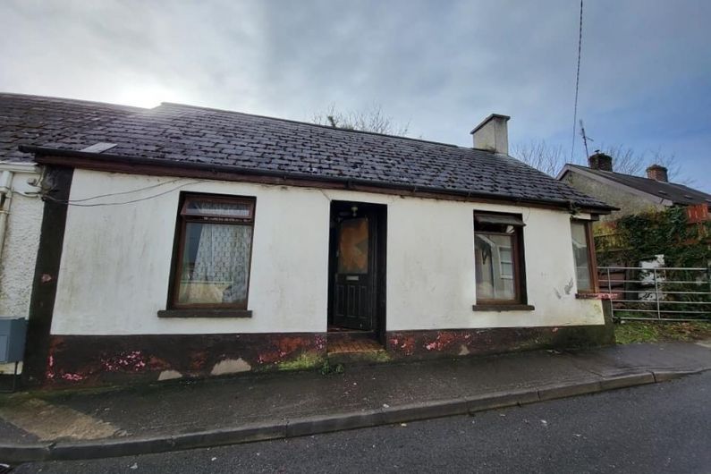 Two Gardai injured in Carrickmacross house fire