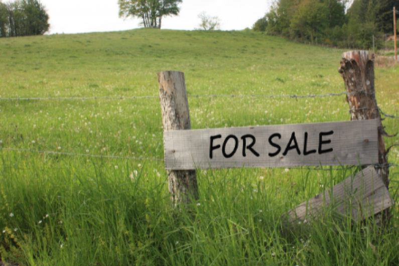 Average price per acre of land costing €9,000 in Cavan