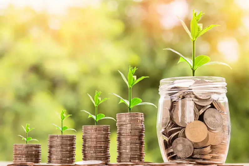 Government to consider auto-enrolment pension scheme
