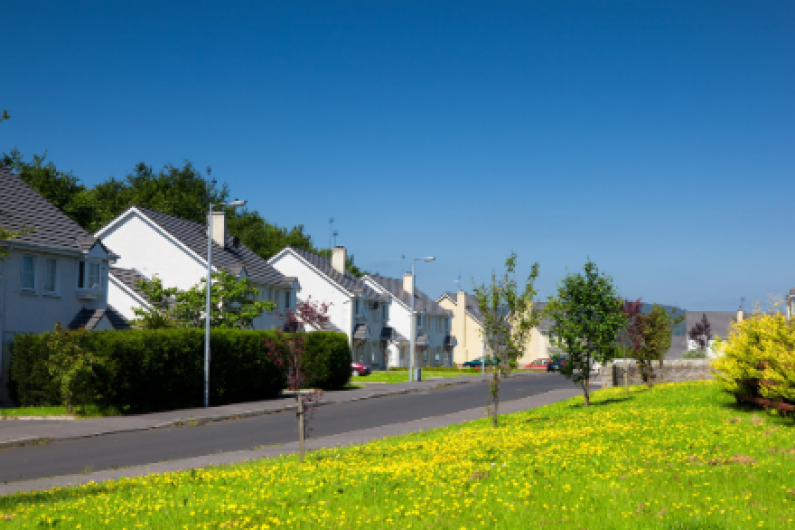 Calls for housing estate signs in Monaghan to be written in both Irish and English