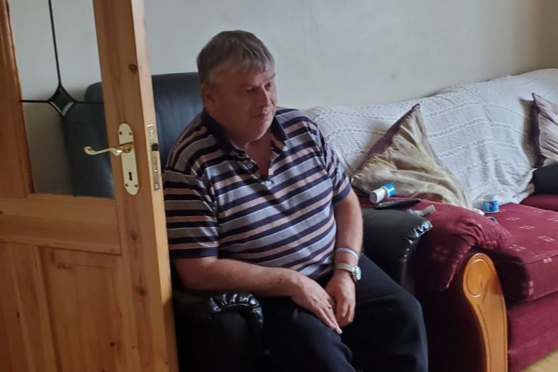 Monaghan man who lost sight in 2017 crash praises support of long-term carer