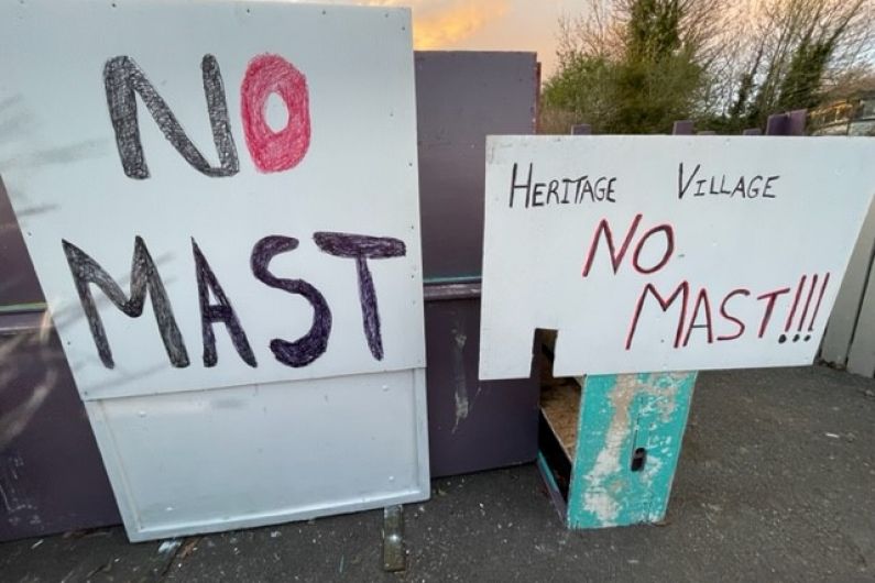 Glaslough community to seek judicial review on decision to allow a mast in the village
