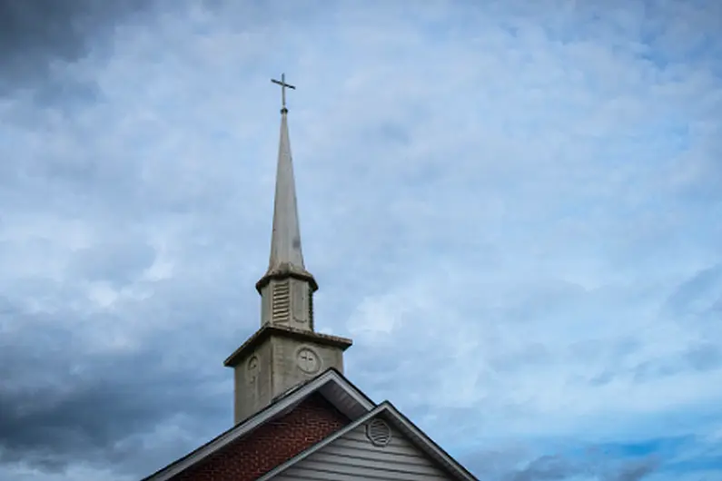 Health Minister urges Catholic bishops not to flout public health advice