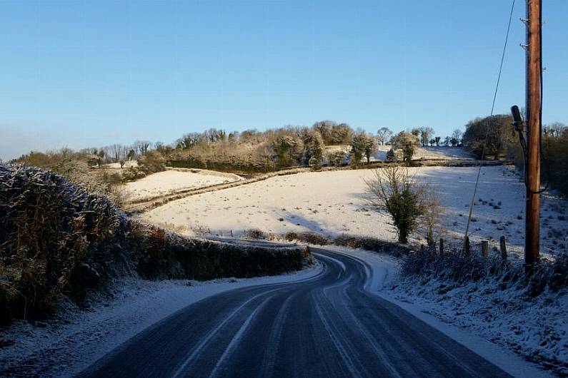 Risk of snow from Monday night onwards locally