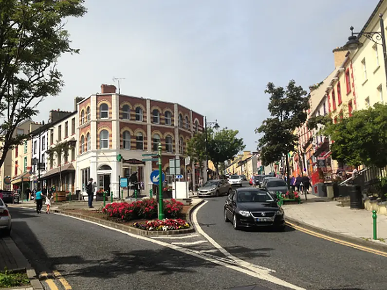 Calls for parking charges in Ballyshannon to be abolished