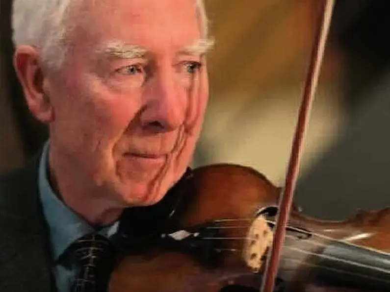 Tributes paid to Leitrim musician Charlie Lennon