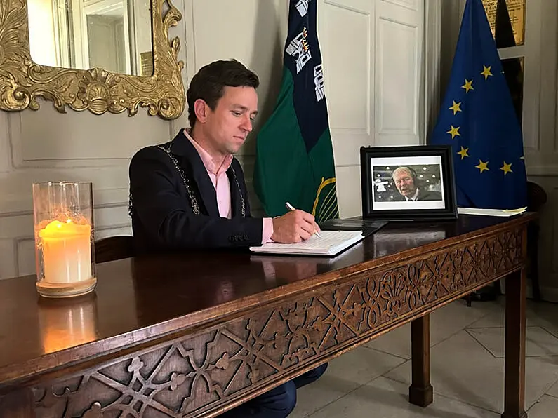 Lord Mayor of Dublin opens Book of Condolence for Tommie Gorman