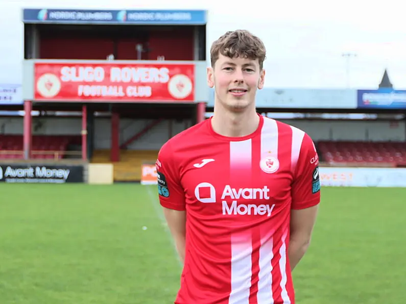 Sligo Rovers sign Ollie Denham on loan