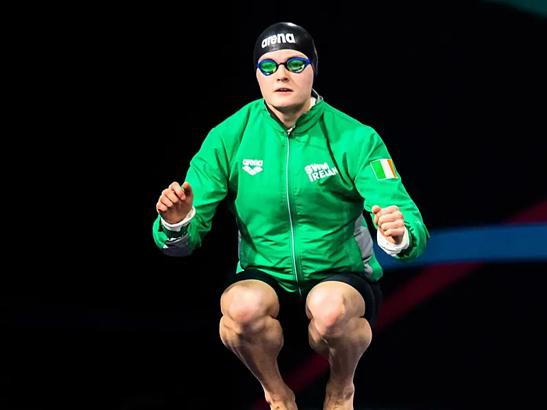 Mona McSharry competes at World Short Course Swimming Championships