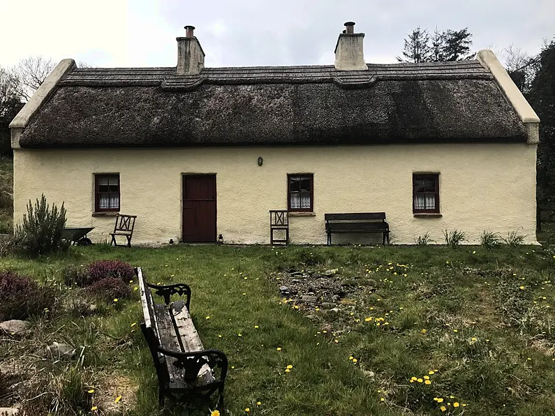 Insurance cover threatens future of thatched cottages