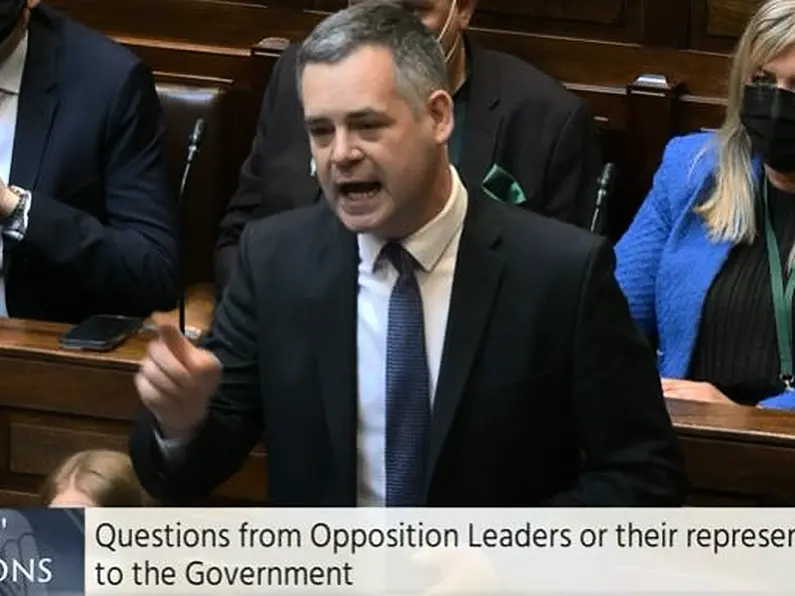 Heated exchange in Dail over turf ban