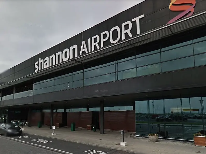 Jet performs emergency landing at Shannon after mayday call off Donegal coast