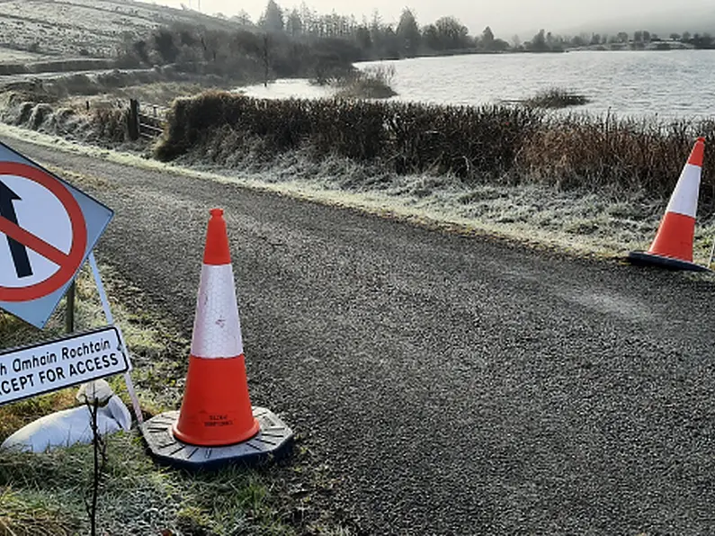 Lough na Suil water level so high road has to be closed