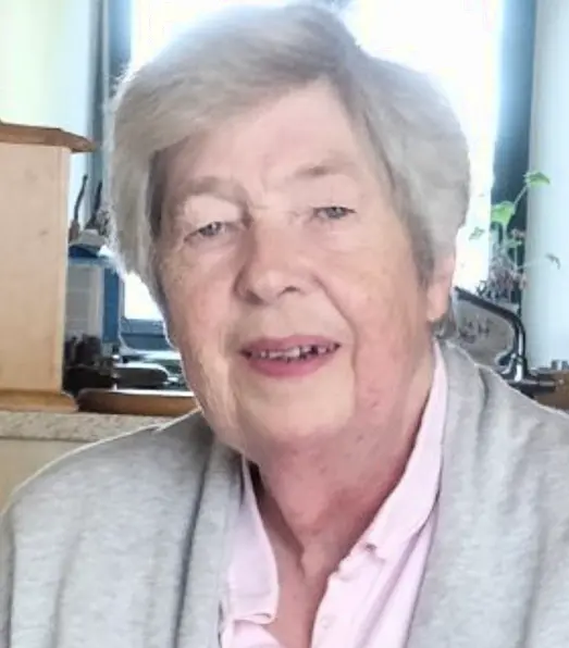 Yolande (Lan) Hewitt (née Gillmor)