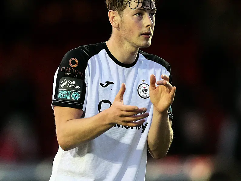 Ollie Denham signs new permanent deal with Sligo Rovers