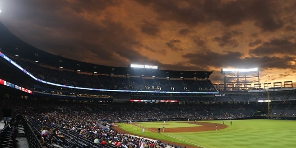 Fan dies after fall from upper deck at Atlanta Braves game