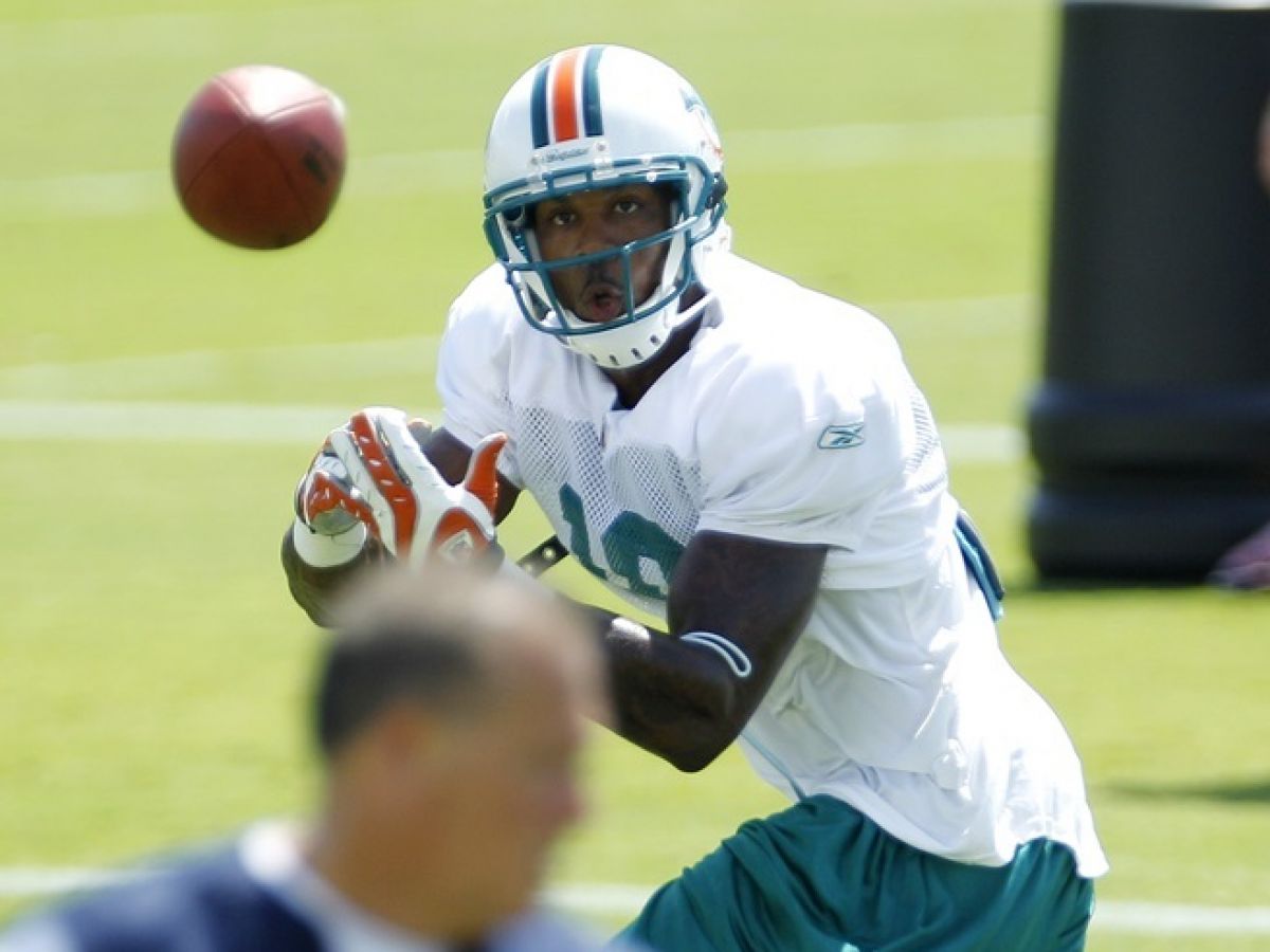 Roberto Wallace ya es un Dolphins