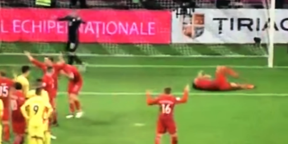 WATCH: Robert Lewandowski lucky to escape injury after ...