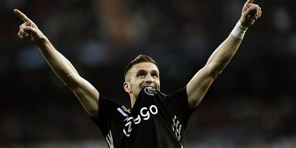 Ajax embarrass Madrid, Spurs s...