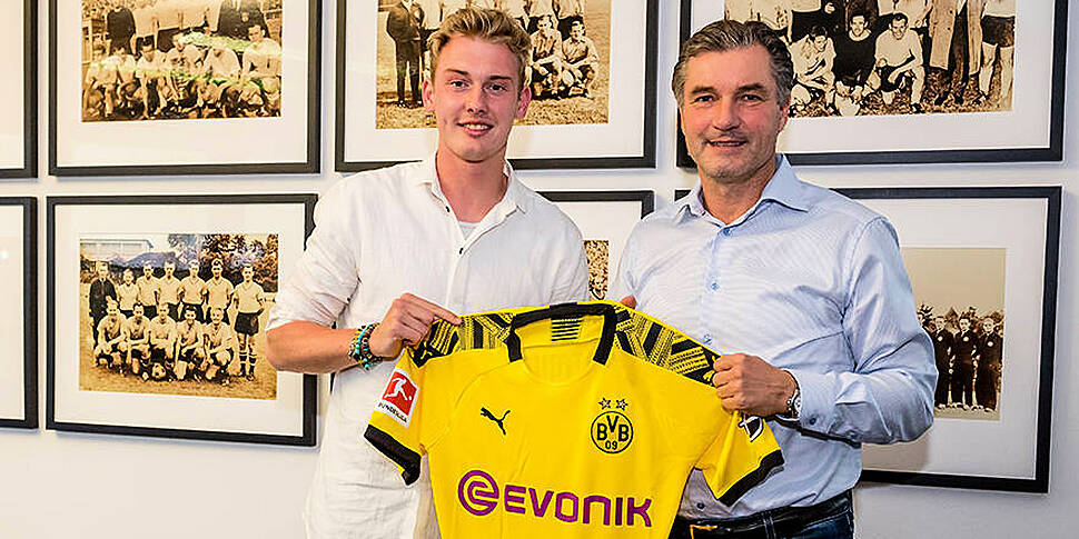 Dortmund sign Liverpool-linked...