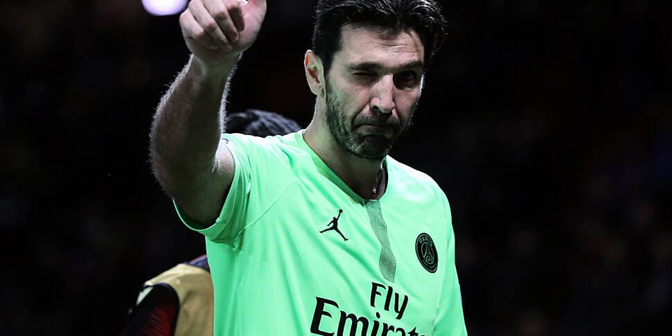 gianluigi buffon psg jersey