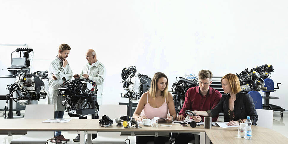 Calling all wannabe motor tech...