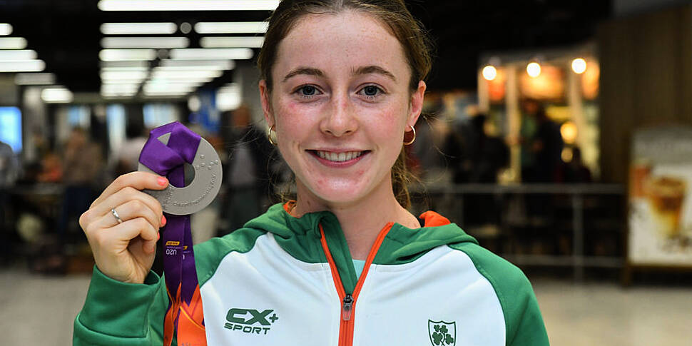 Teenage star Sarah Healy to ma...