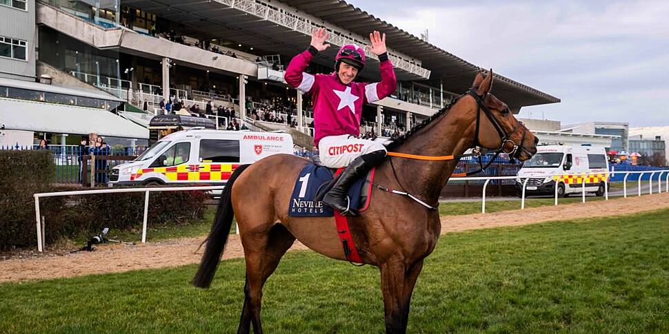 Christmas racing wrap - who we...