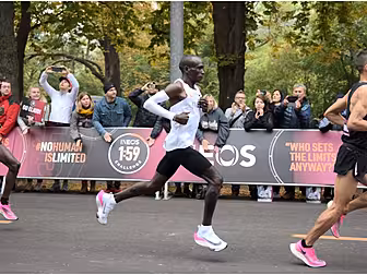 Kipchoge's marathon record sho...