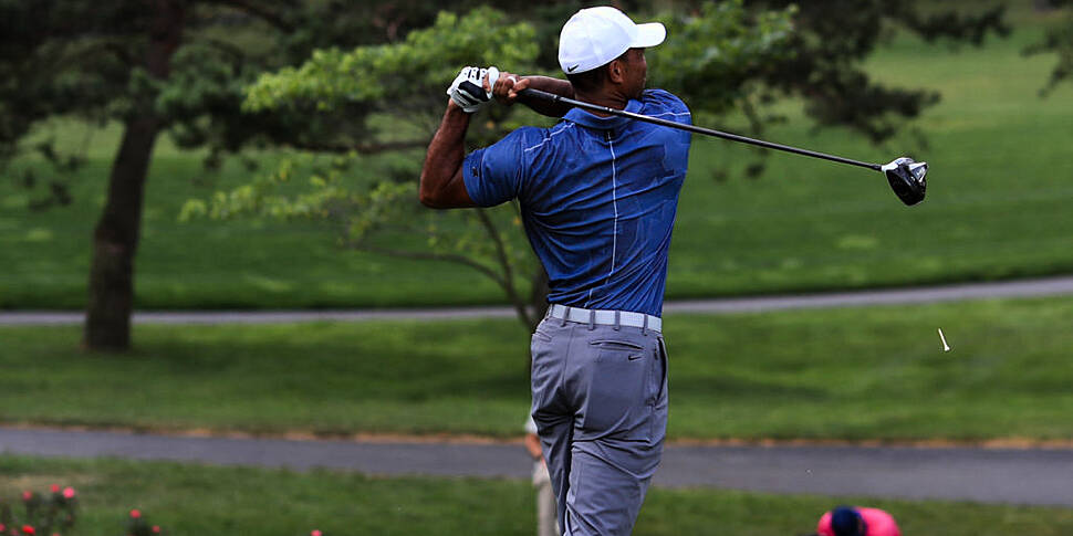 Woods stuggles physically as M...