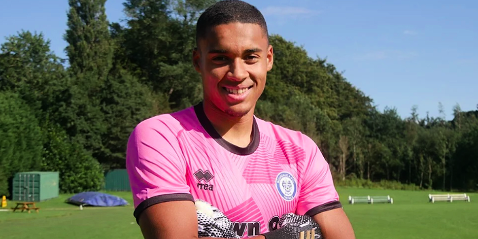 Ireland U21 keeper Gavin Bazun...