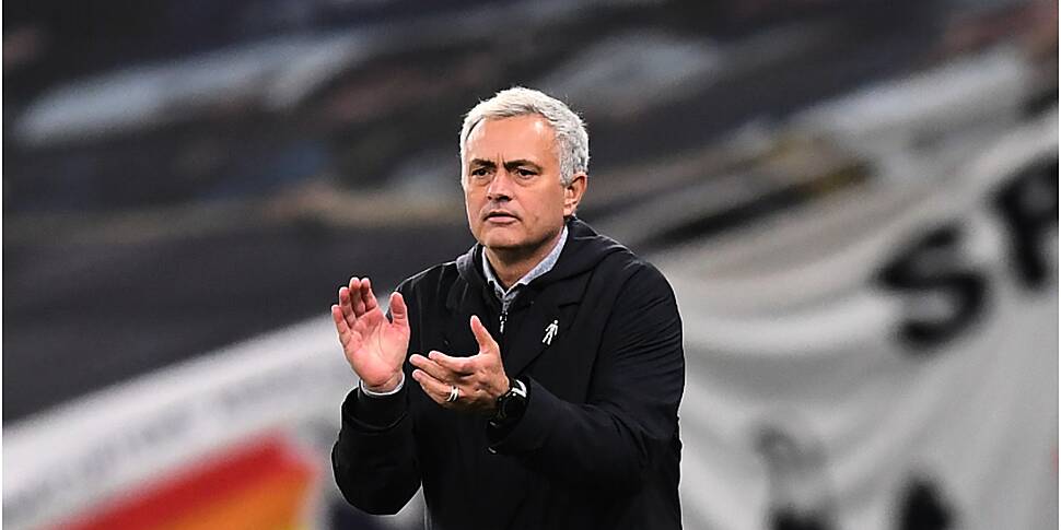 José hails 'amazing' performan...