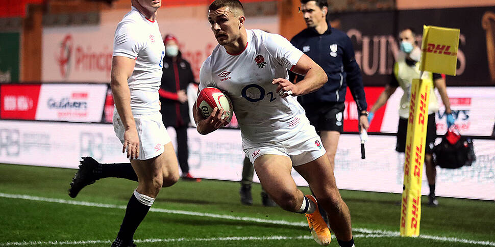 England secure top spot in Gro...