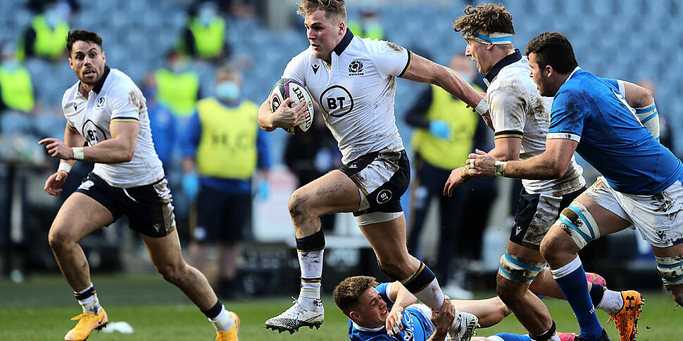 WATCH: Scotland thump Italy in...