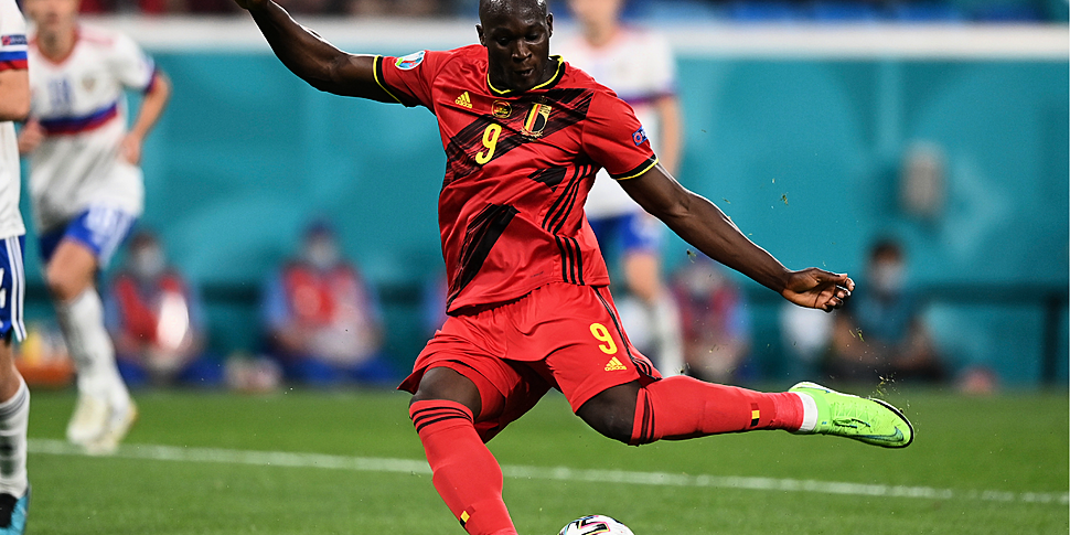 WATCH | Lukaku finds the net a...