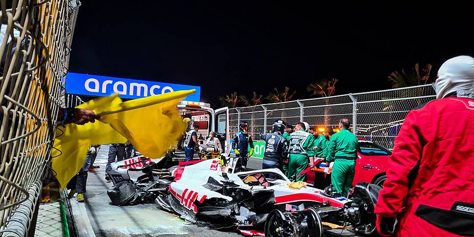WATCH: Mick Schumacher suffers...