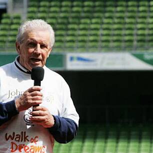 John Giles |