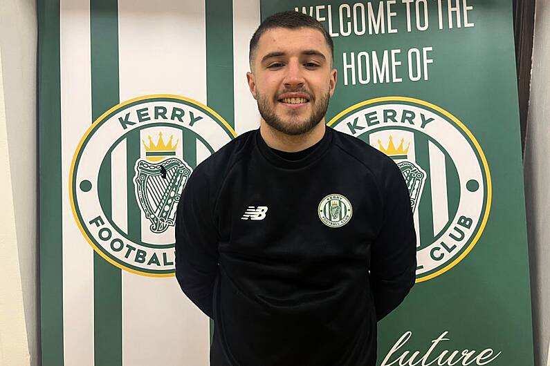 Alex Dunne signs for Kerry FC from UCD