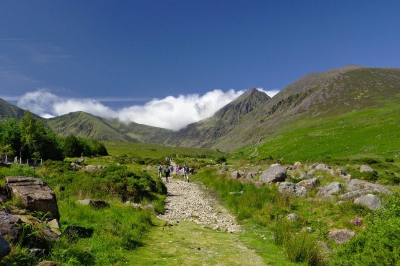 Elderly man recovering after being rescued from Carrauntoohil