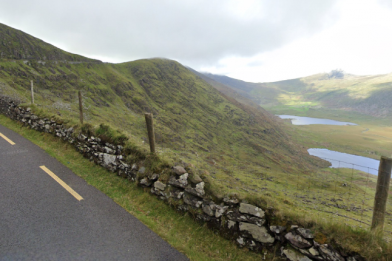Injured paraglider rescued after crash on Conor Pass described as &quot;extremely fortunate&quot;